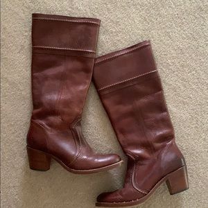 Frye Jane 14L Pebbled Redwood leather